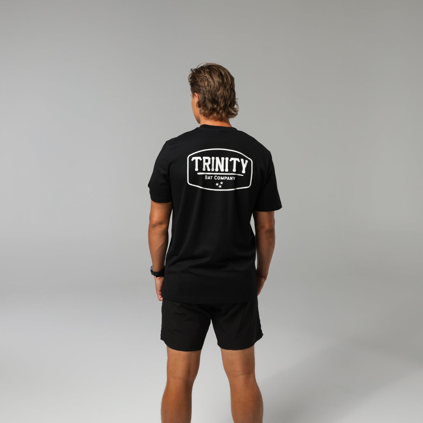 Badge Outline Tee