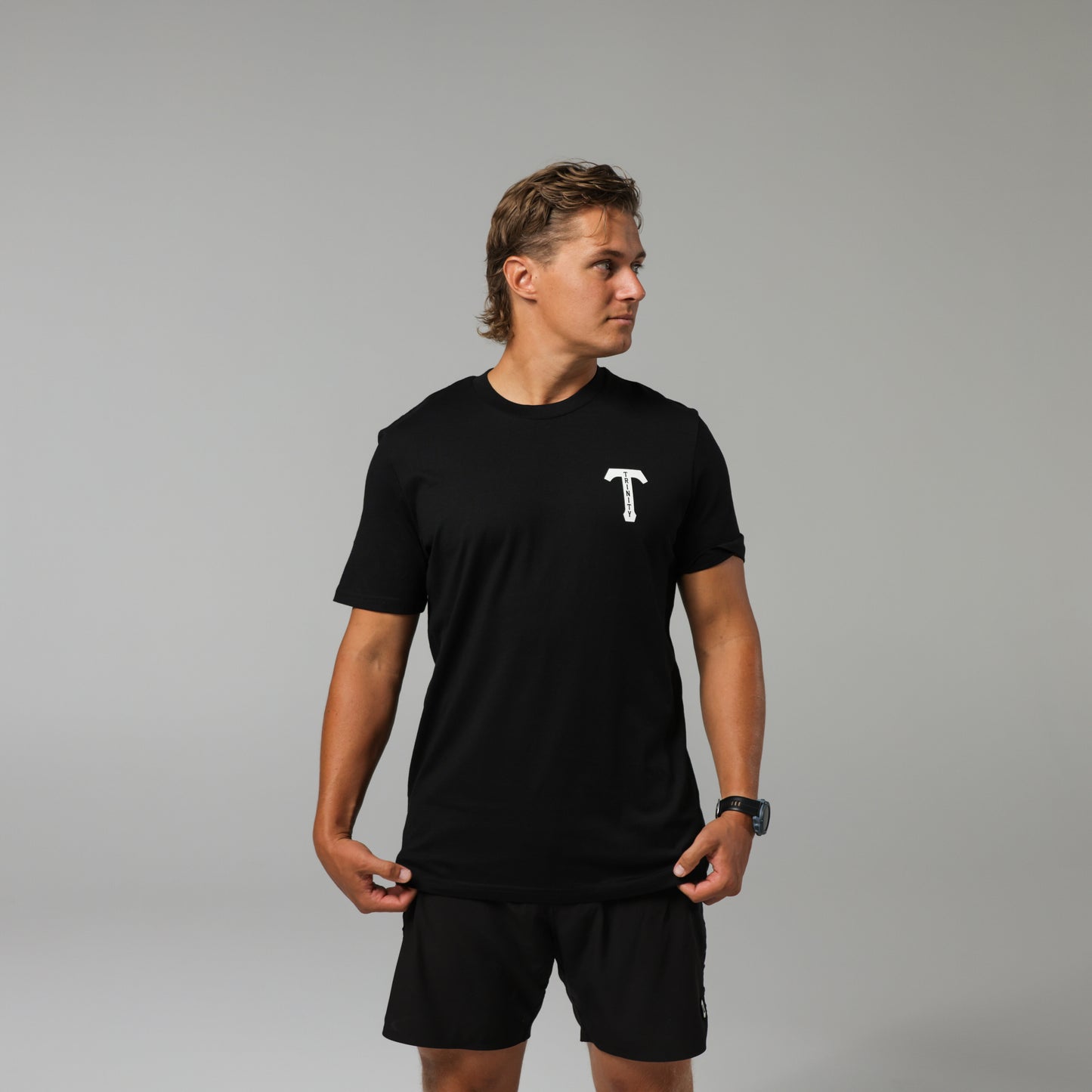 Badge Outline Tee